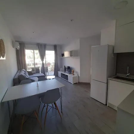 Apartamento La Biznaga * توريمولينوس